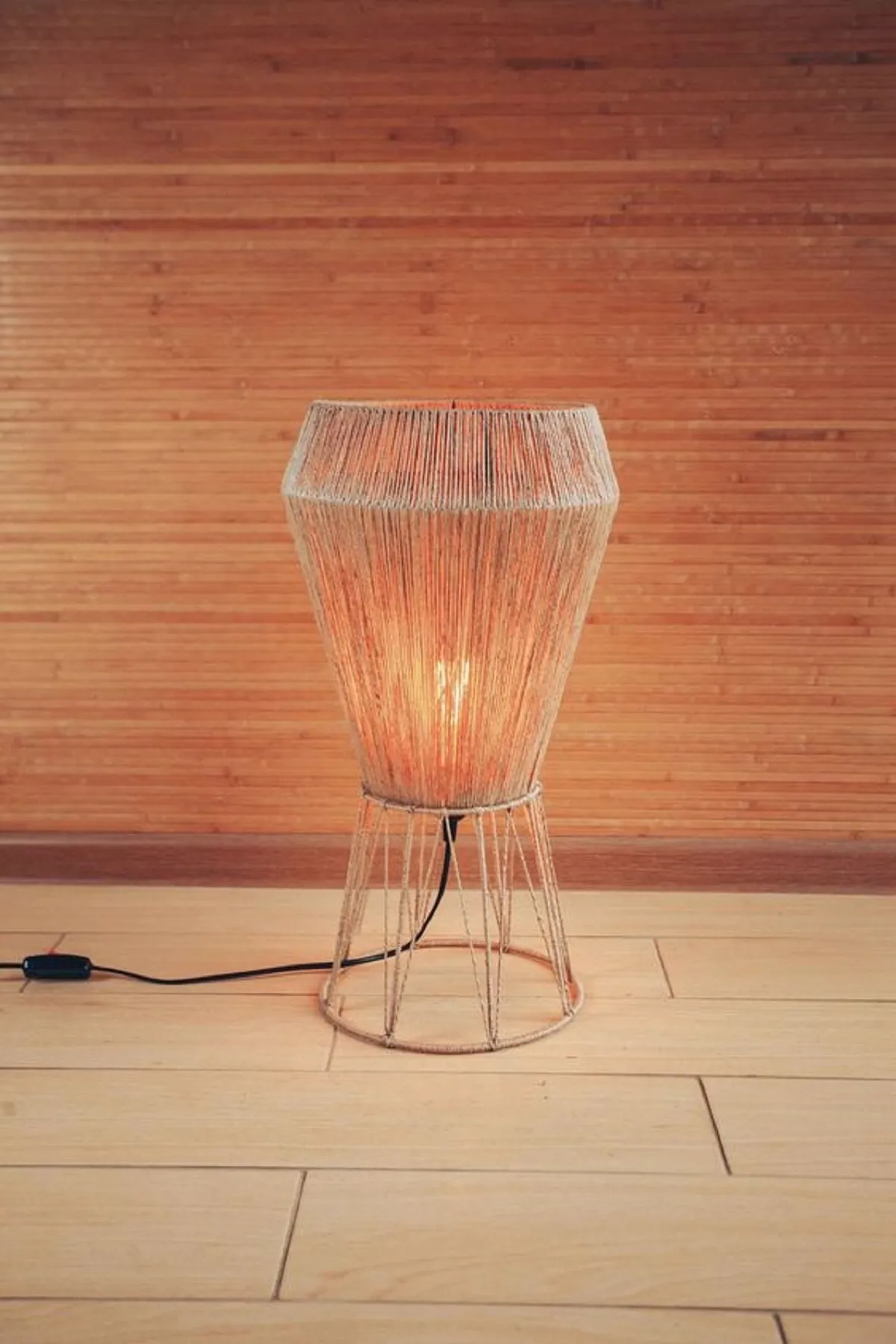Ters Table lamp